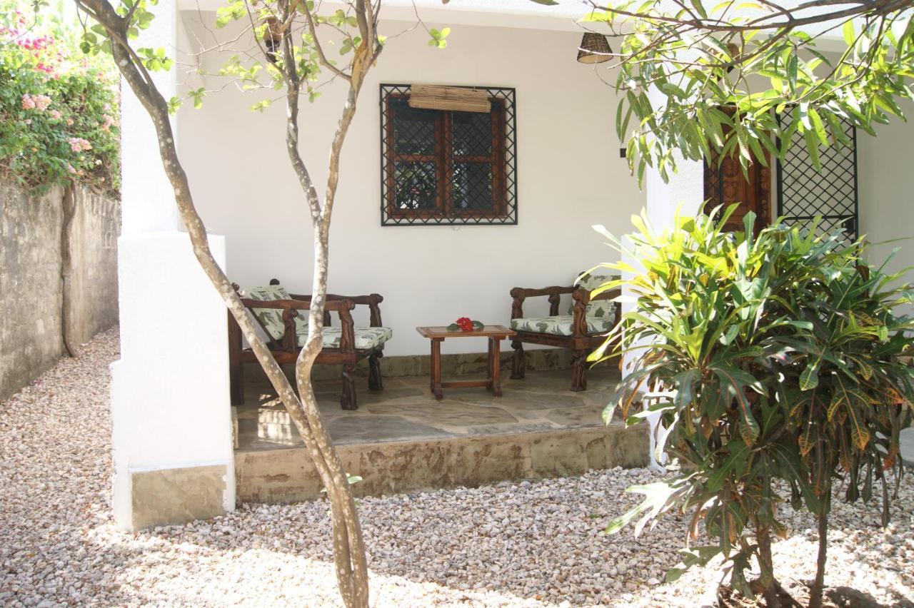 Luciano & Grace Apartments Watamu Eksteriør bilde