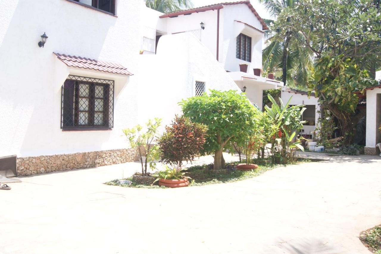 Luciano & Grace Apartments Watamu Eksteriør bilde