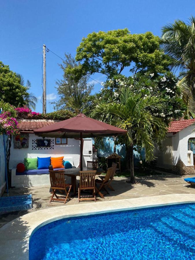 Luciano & Grace Apartments Watamu Eksteriør bilde