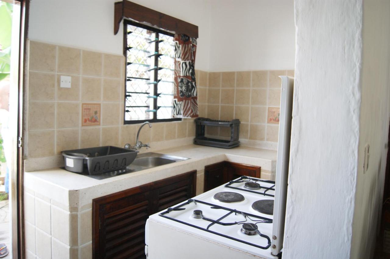 Luciano & Grace Apartments Watamu Eksteriør bilde